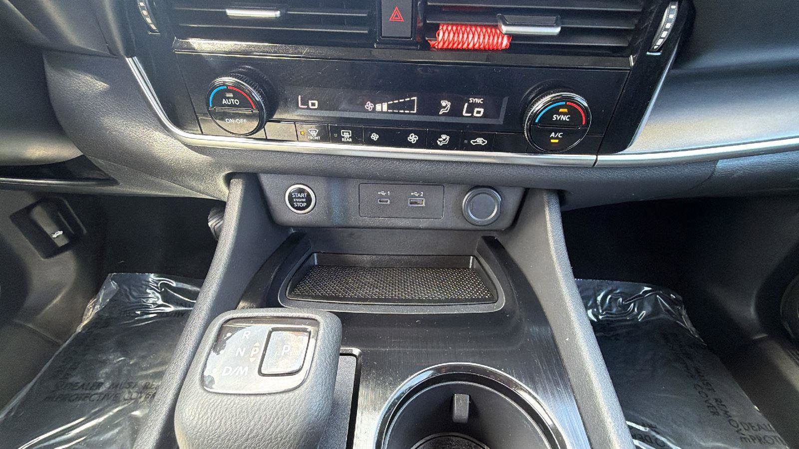 Used 2021 Nissan Rogue SV AWD/4WD image 24