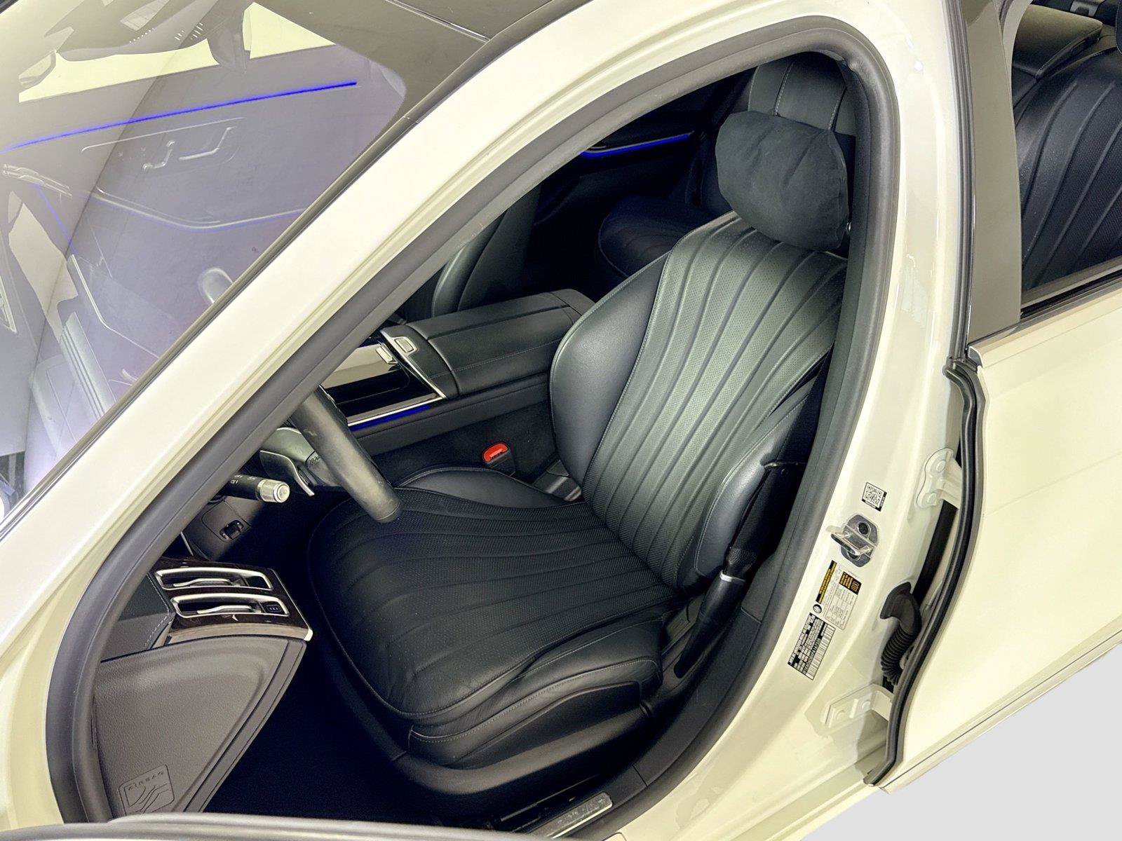 Used 2023 Mercedes-Benz S 500 4MATIC image 13