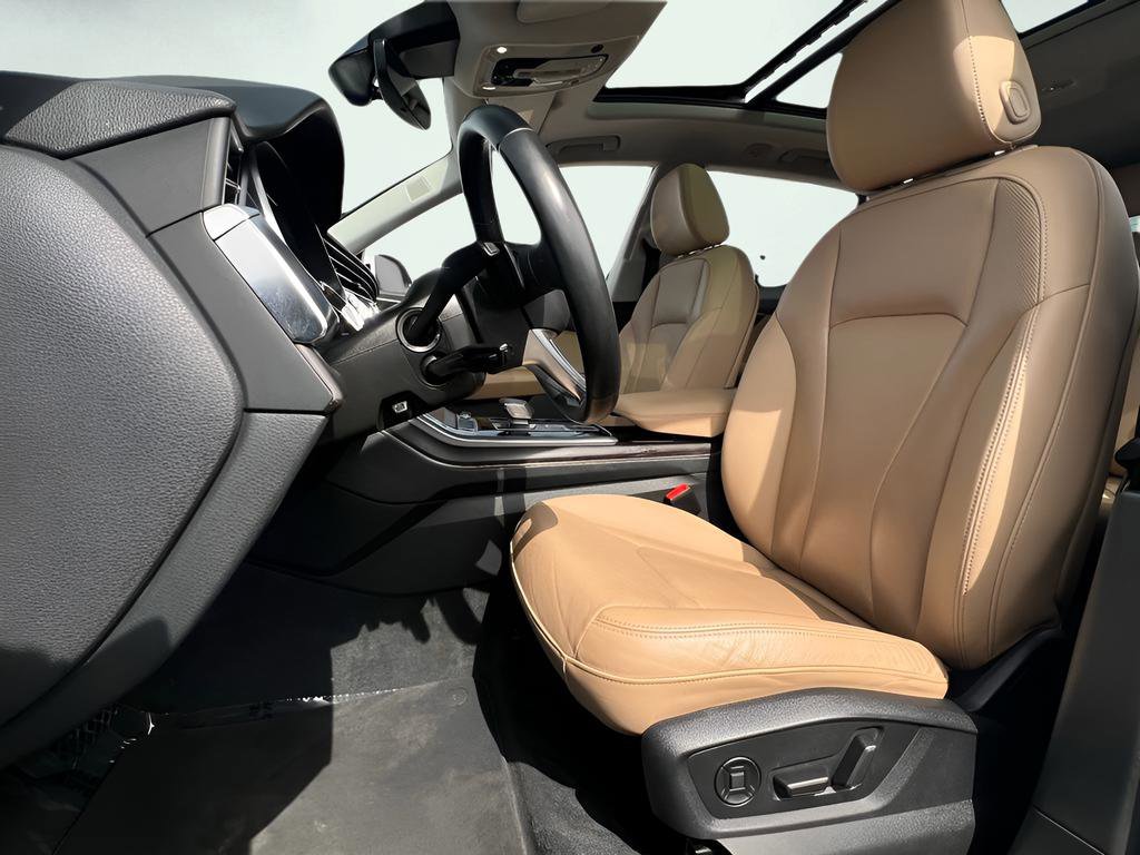 Used 2022 Audi Q8 Premium Plus image 16
