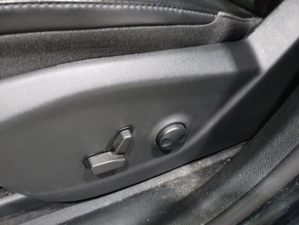 Used 2022 Jeep Cherokee Trailhawk w/ Comfort/Convenience Group image 10