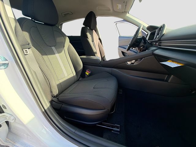 New 2026 Hyundai Elantra SE FWD image 27