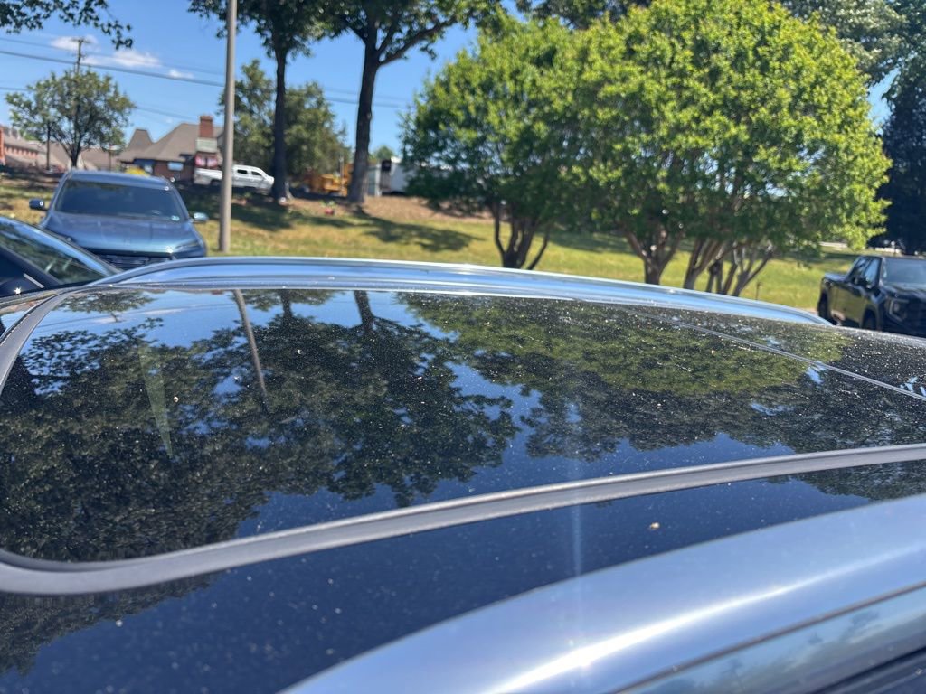 Used 2023 Buick Envision Avenir AWD/4WD image 8