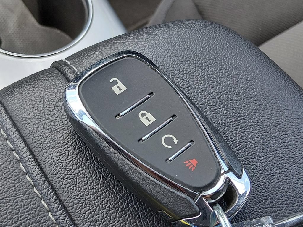 Used 2025 Chevrolet Blazer LT AWD/4WD image 25