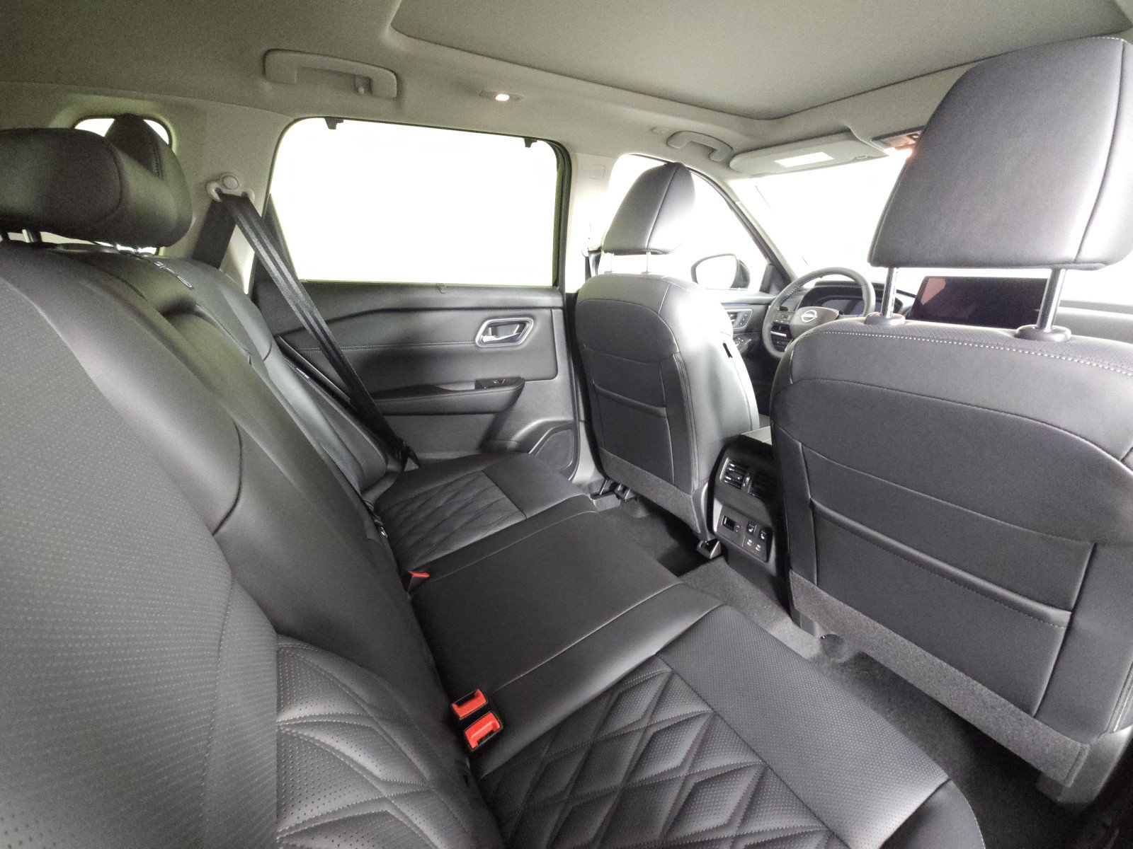 New 2026 Nissan Rogue Platinum w/ Platinum Premium Package image 17