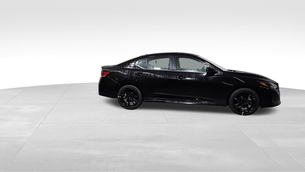 New 2025 Nissan Sentra SR w/ Midnight Edition image 7