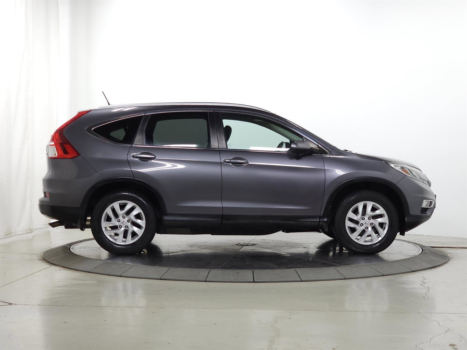 Used 2016 Honda CR-V EX-L image 9
