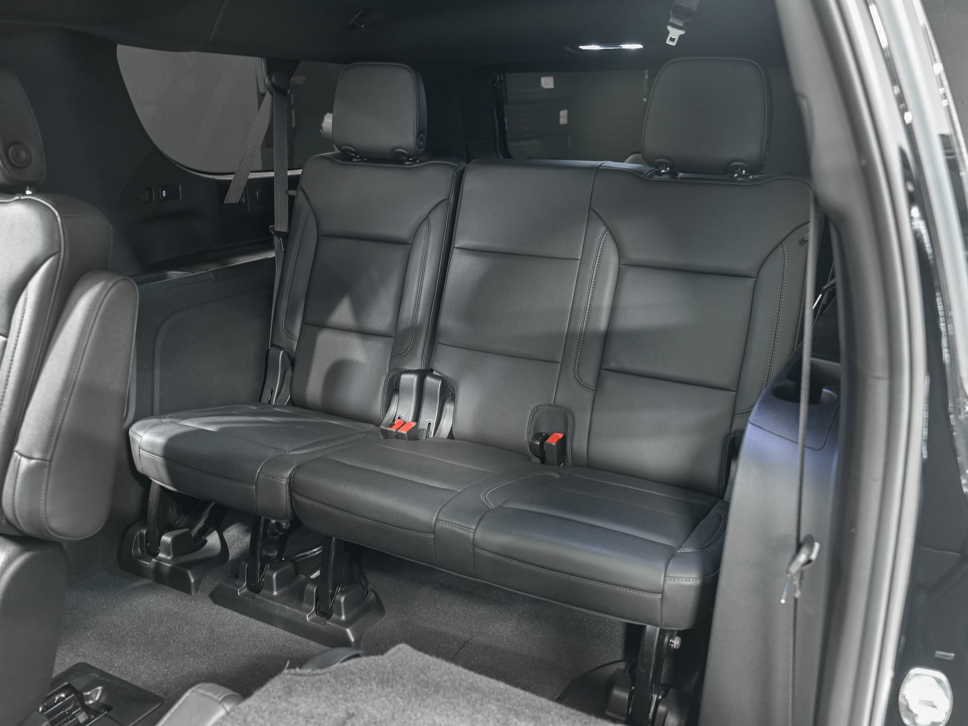 Used 2022 Chevrolet Suburban Z71 AWD/4WD image 29