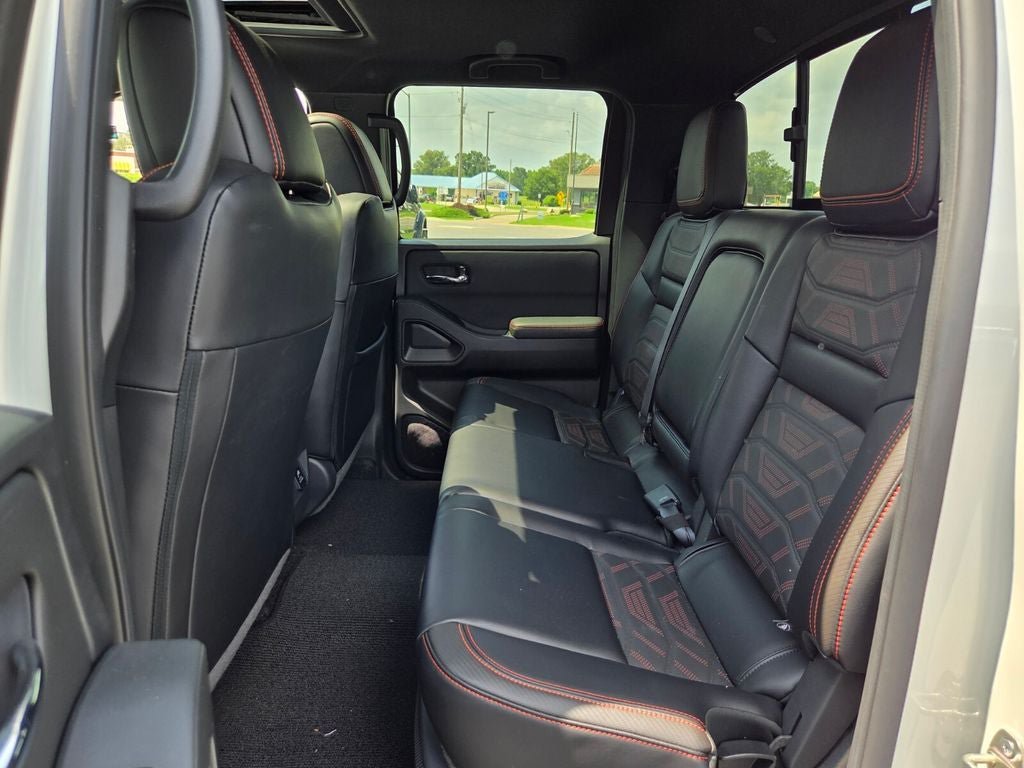 Used 2025 Nissan Frontier PRO-4X w/ Pro Premium Package AWD/4WD image 15