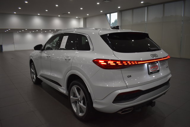 Used 2025 Audi Q5 Premium w/ Premium Plus AWD/4WD image 5