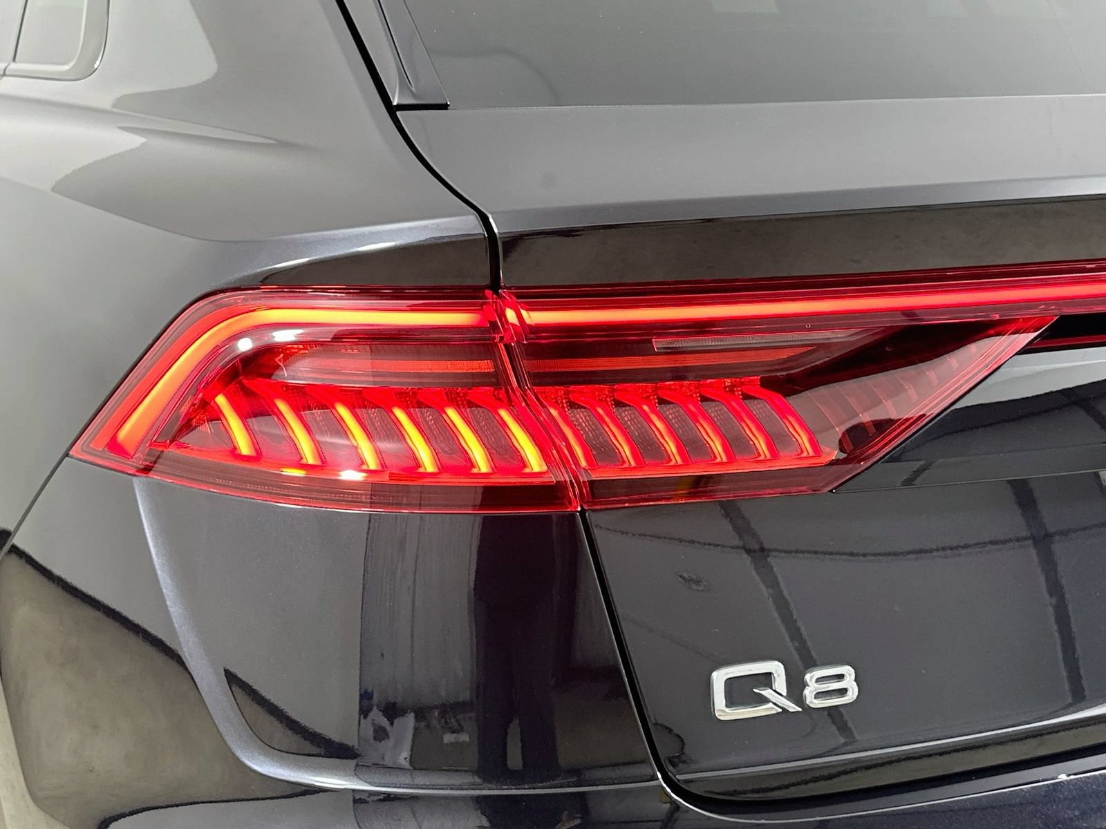 Used 2019 Audi Q8 Premium Plus AWD/4WD image 12