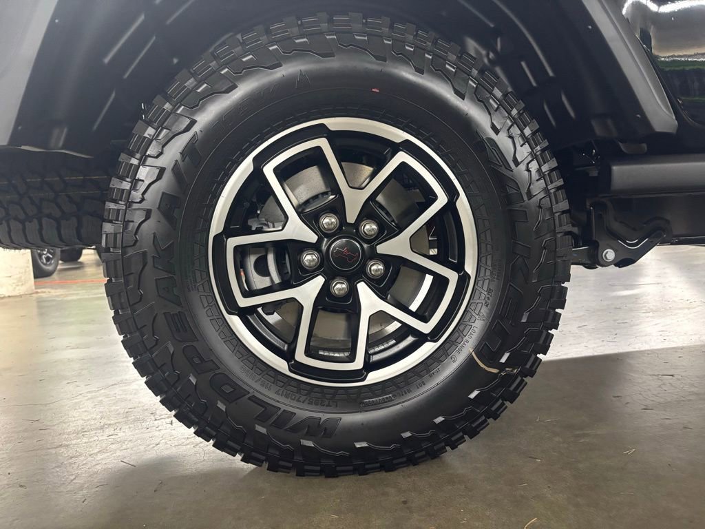 New 2025 Jeep Gladiator Rubicon w/ Safety Group image 7