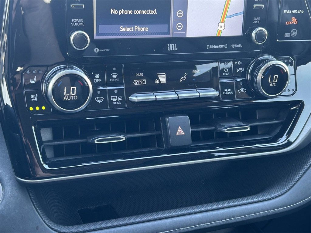 Used 2020 Toyota Highlander Limited image 35