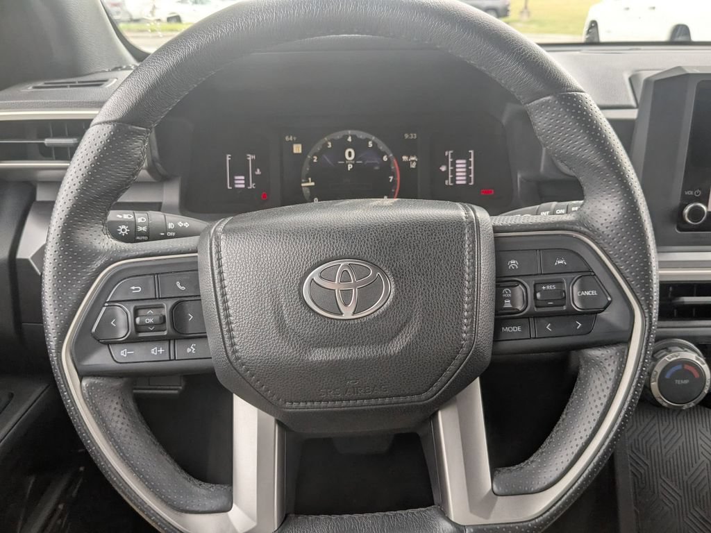 Used 2025 Toyota 4Runner SR5 AWD/4WD image 20