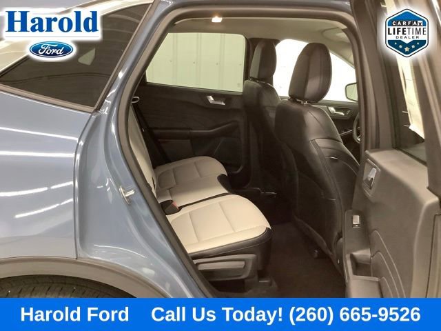 Used 2024 Ford Escape SE image 10