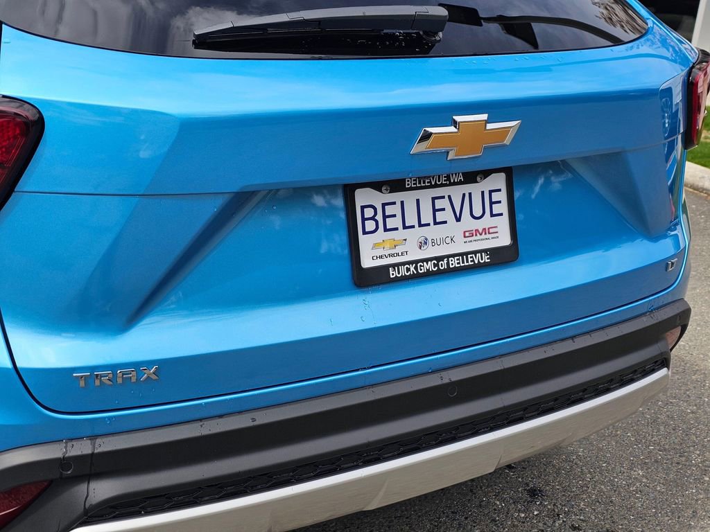 Used 2026 Chevrolet Trax LT w/ Driver Confidence Package FWD image 14