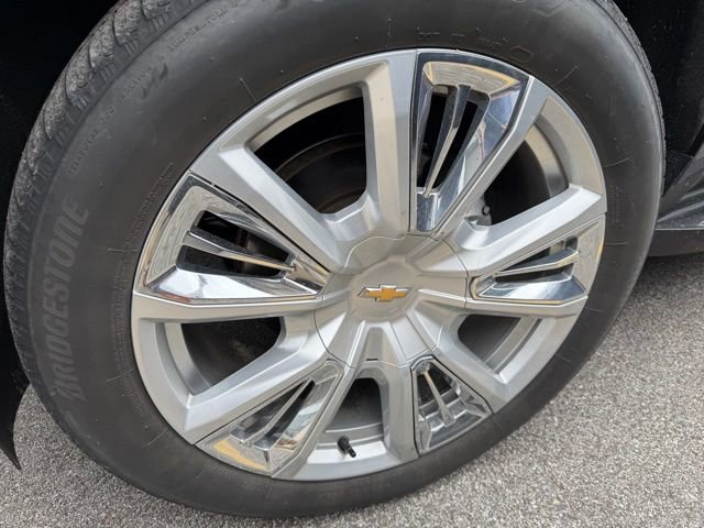 Used 2022 Chevrolet Suburban High Country AWD/4WD image 6