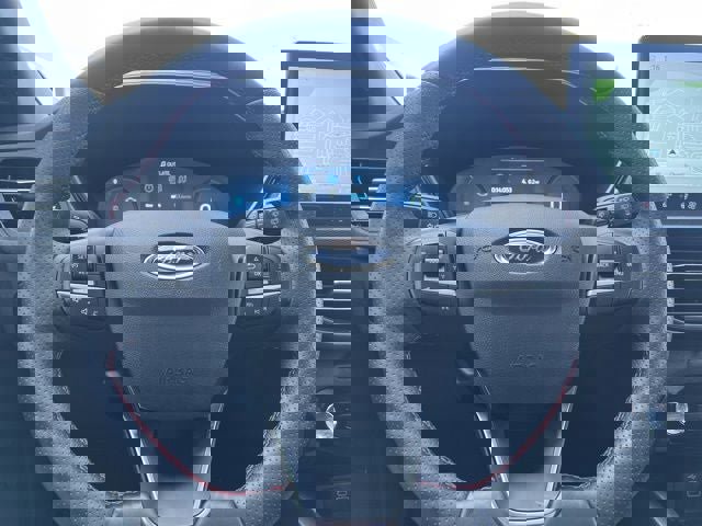 Certified 2025 Ford Escape ST-Line Elite w/ Premium Technology Package image 28