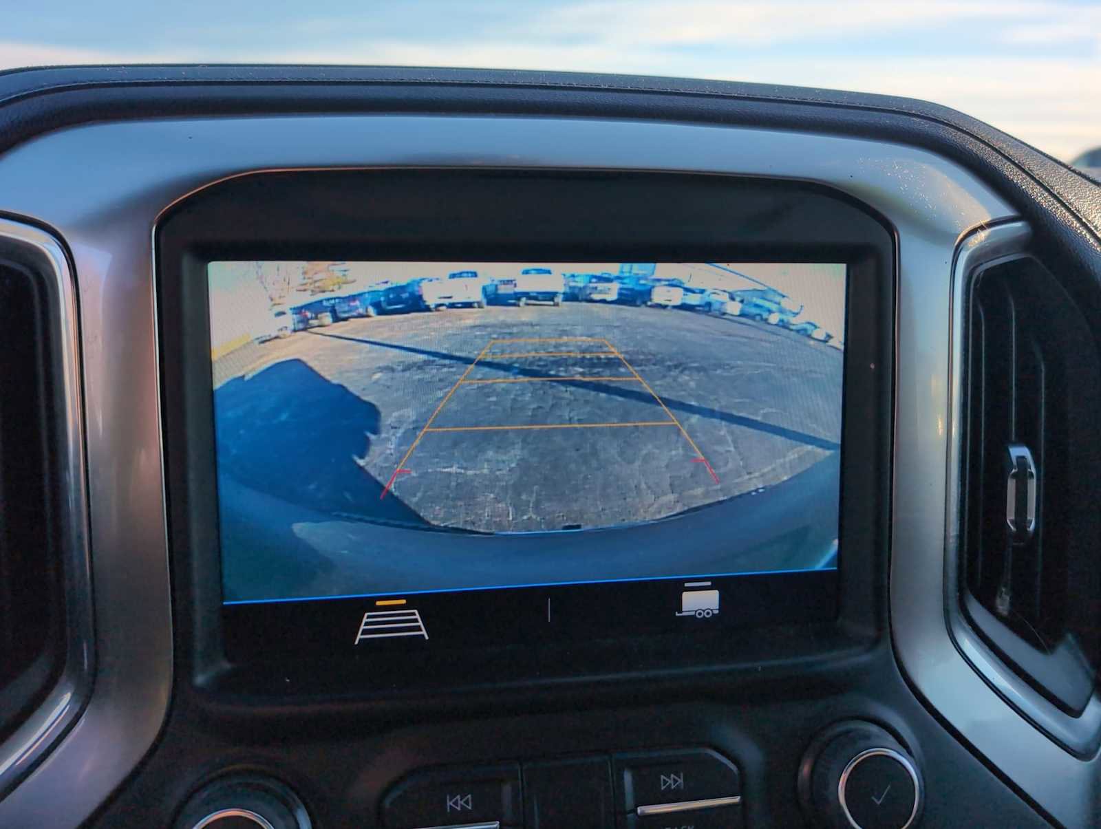 Used 2022 Chevrolet Silverado 1500 RST image 14