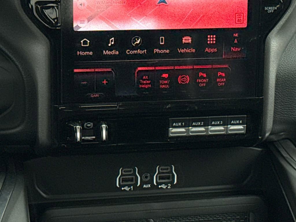 New 2026 RAM 3500 Laramie AWD/4WD image 23