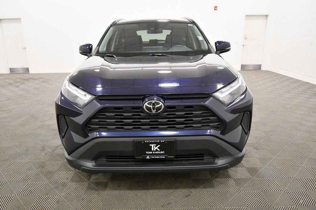 Used 2022 Toyota RAV4 XLE AWD/4WD image 11