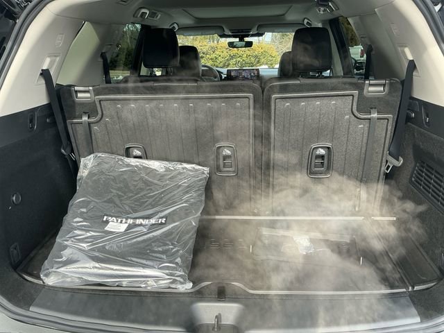 New 2026 Nissan Pathfinder Platinum image 19