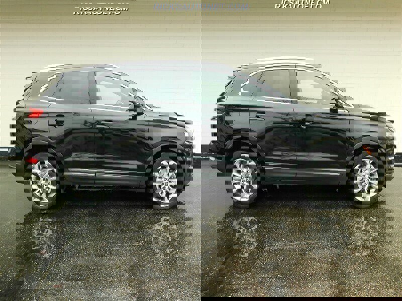 Used 2019 Lincoln MKC Select w/ Select Plus Package image 5