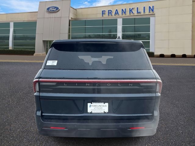 New 2026 Lincoln Navigator Reserve w/ Jet Appearance Package image 6