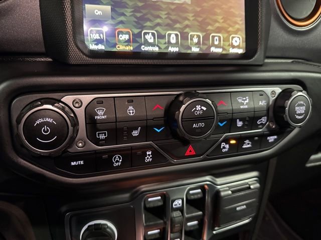 Used 2021 Jeep Gladiator Mojave w/ Uconnect 4C Nav & Sound Group image 11