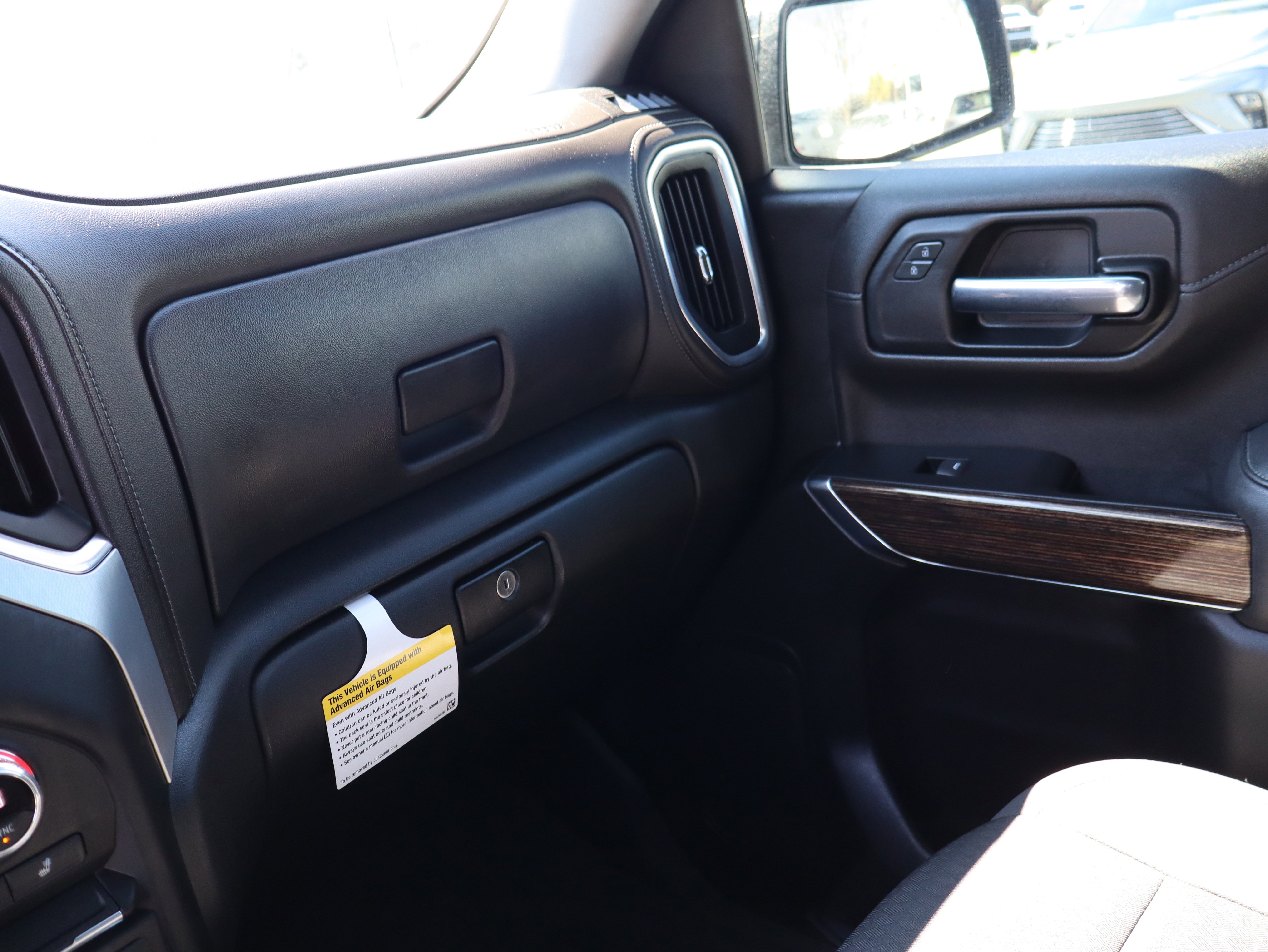 Used 2022 GMC Sierra 1500 Elevation image 35