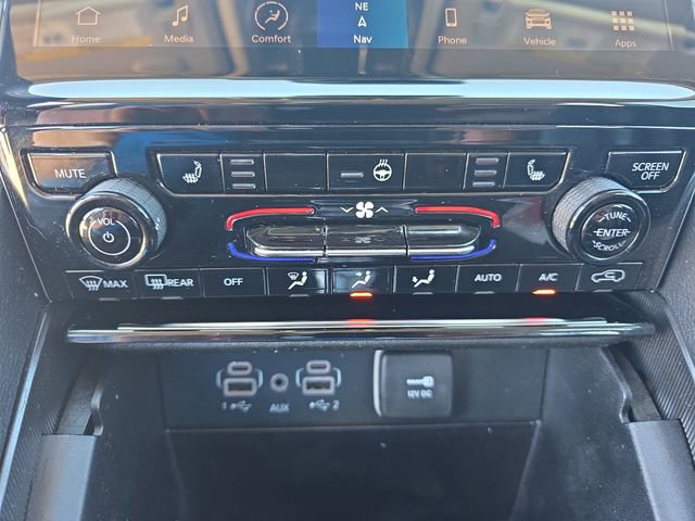 Used 2024 Jeep Grand Cherokee Limited w/ Black Appearance Package image 23