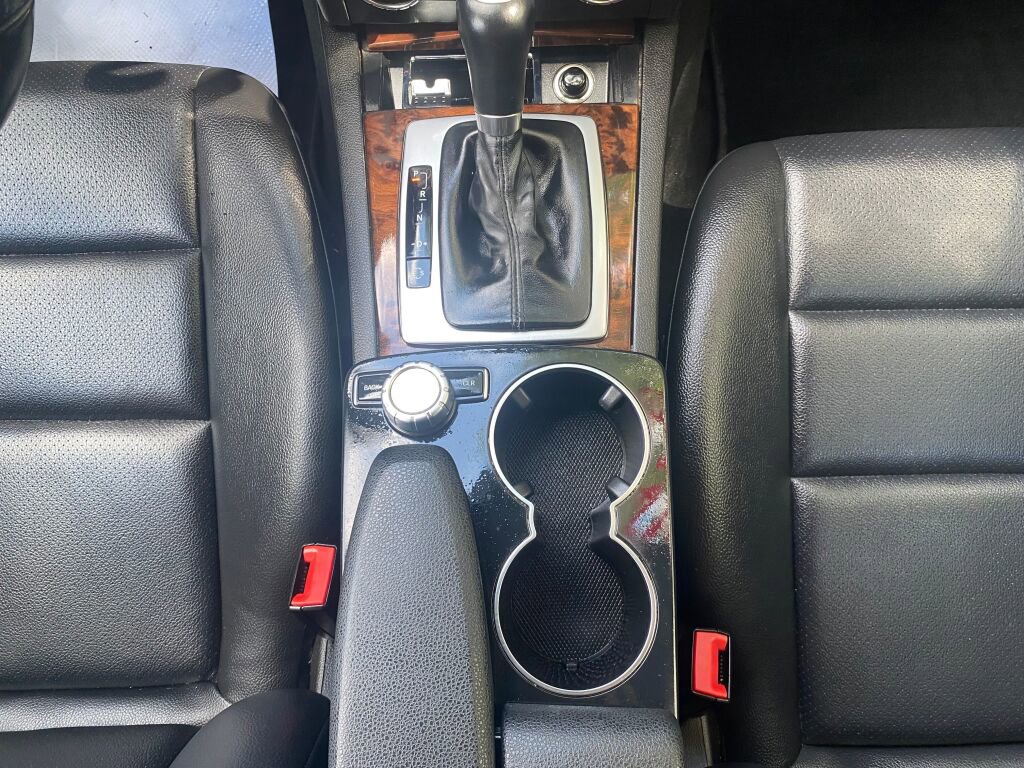 Used 2012 Mercedes-Benz C 300 Sport image 15