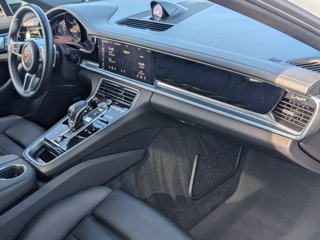 Certified 2019 Porsche Panamera image 13