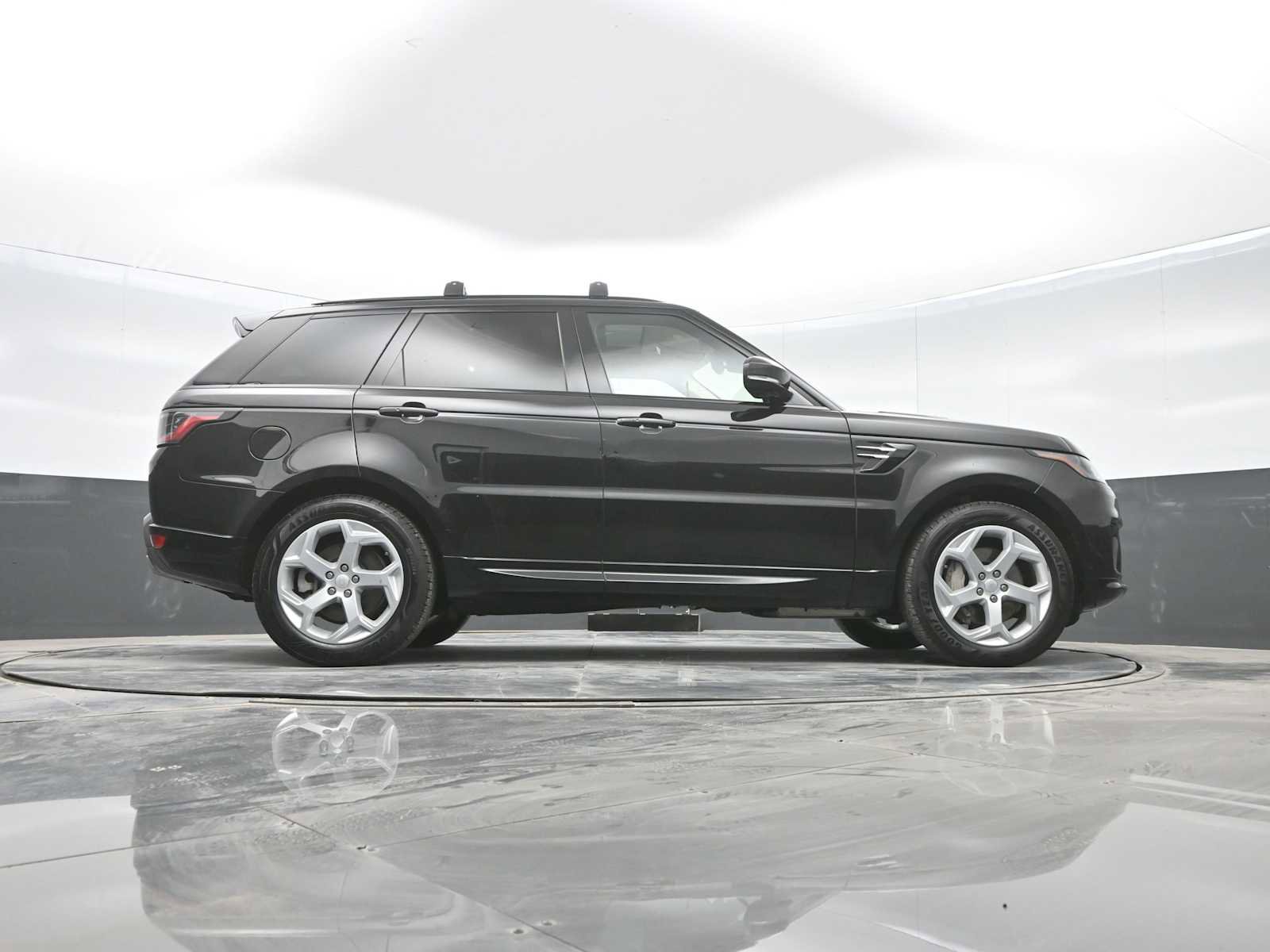 Used 2018 Land Rover Range Rover Sport HSE image 28