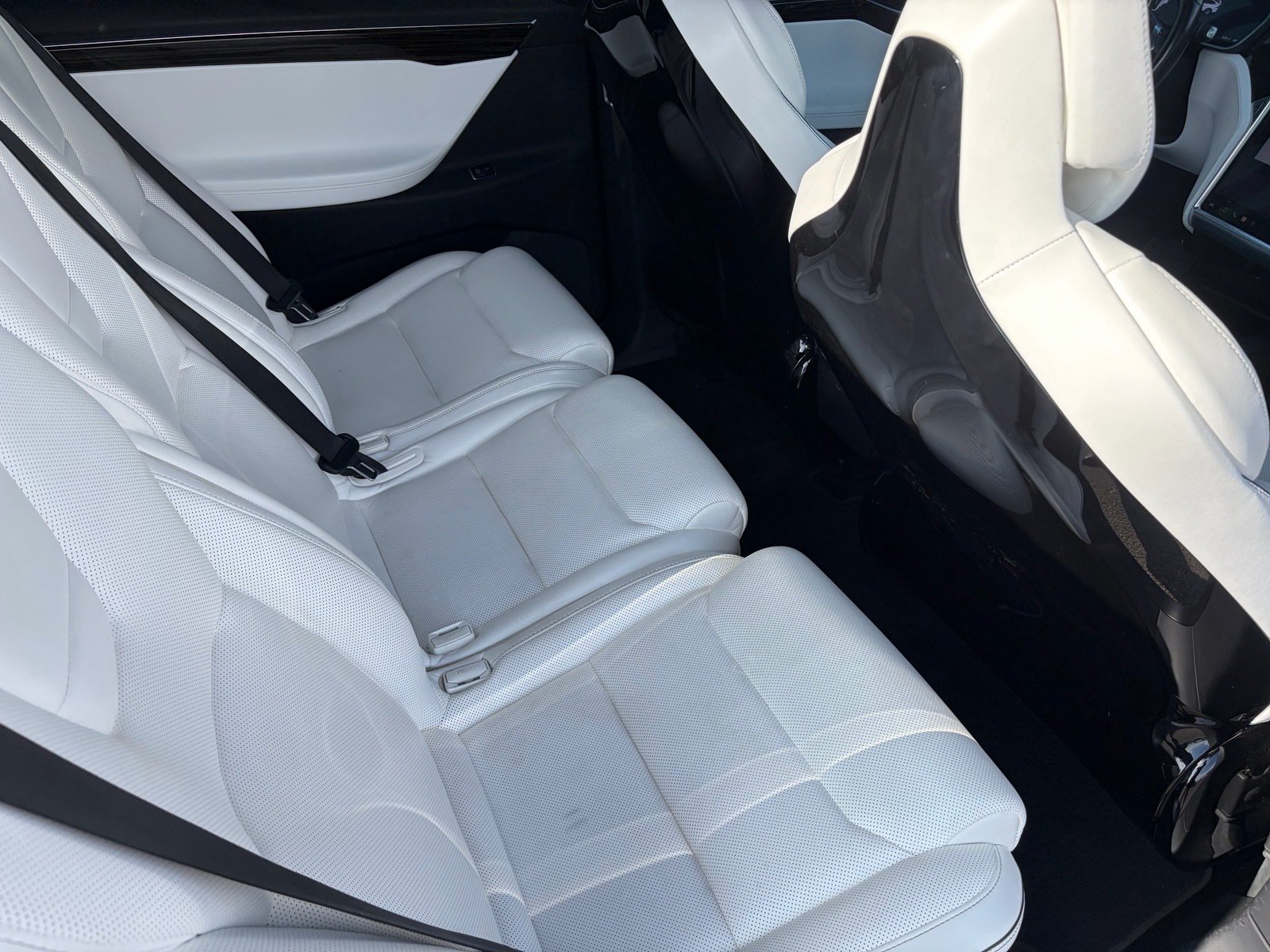 Used 2016 Tesla Model X 70D AWD/4WD image 29