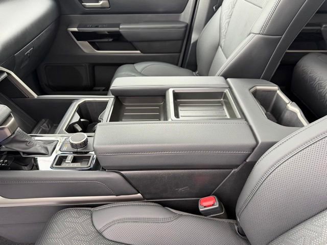 Used 2024 Toyota Tundra Limited AWD/4WD image 37