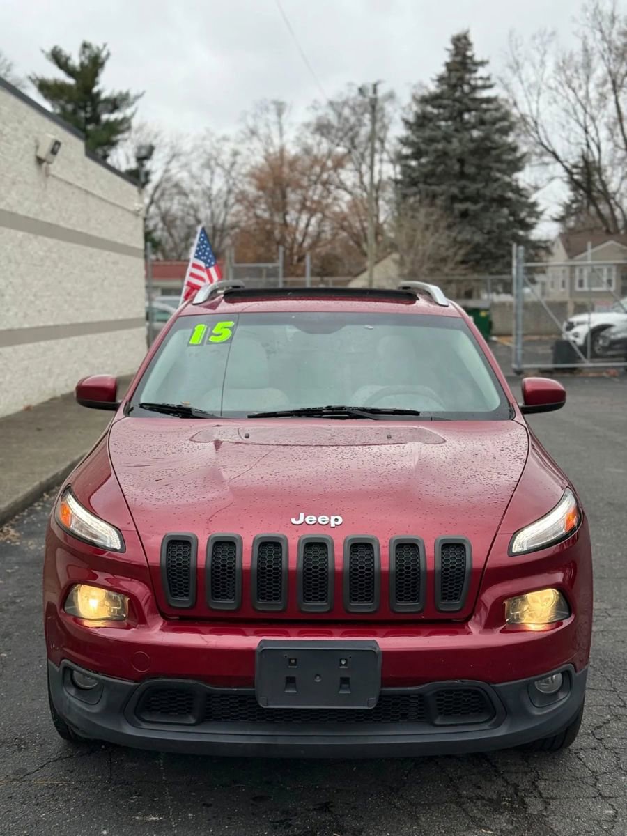 Used 2015 Jeep Cherokee Latitude w/ Comfort/Convenience Group