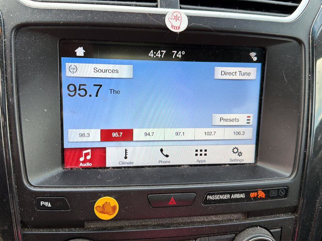 Used 2017 Ford Explorer XLT w/ XLT Appearance Package image 23