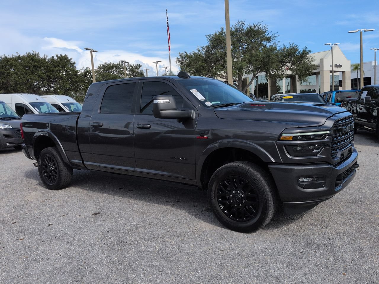 Used 2025 RAM 3500 Limited AWD/4WD image 2