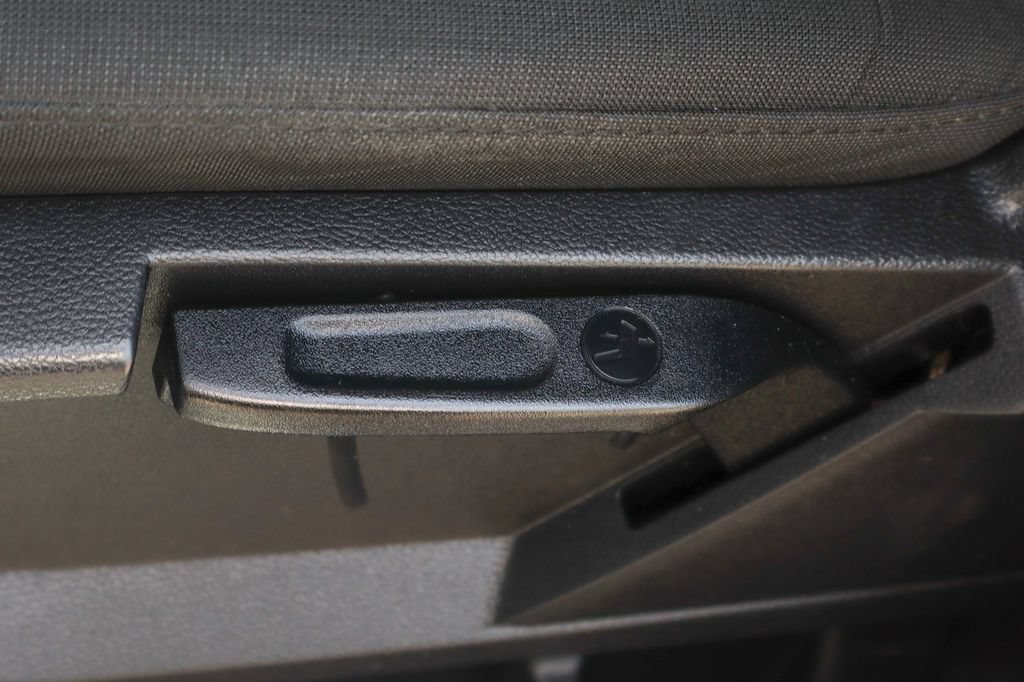 Used 2022 Ford Transit Connect XL FWD image 20