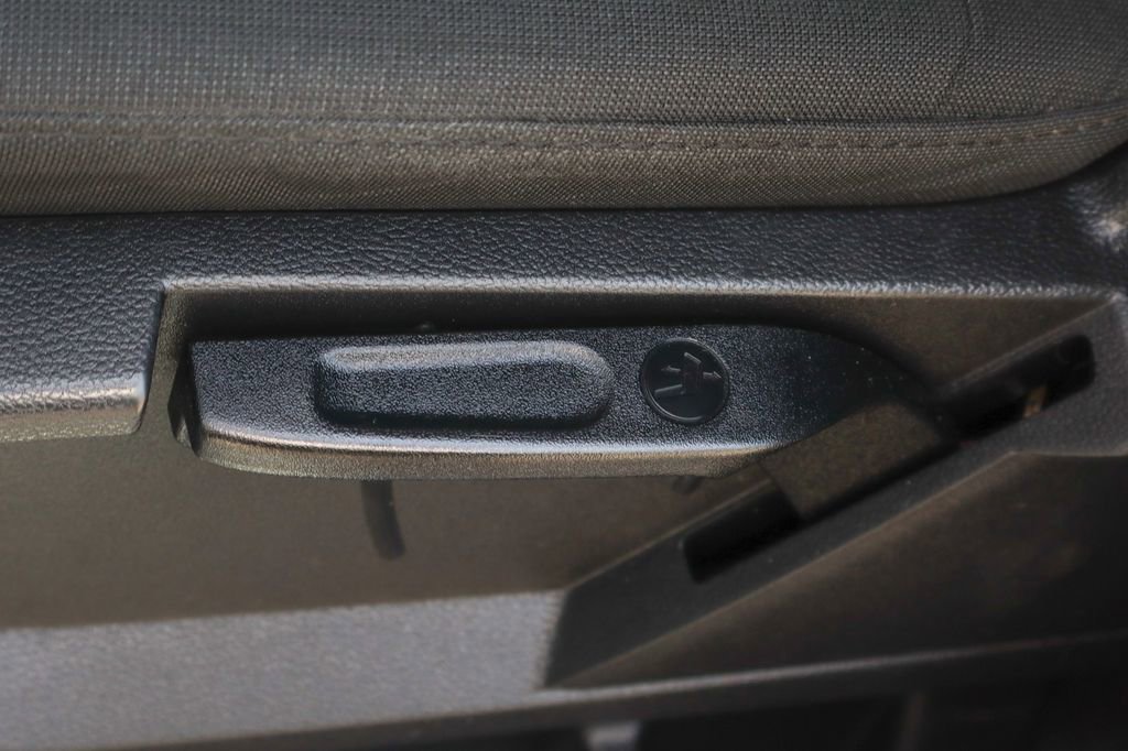 Used 2022 Ford Transit Connect XL FWD image 20