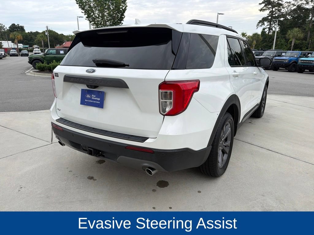 Certified 2023 Ford Explorer XLT w/ Equipment Group 202A RWD image 11