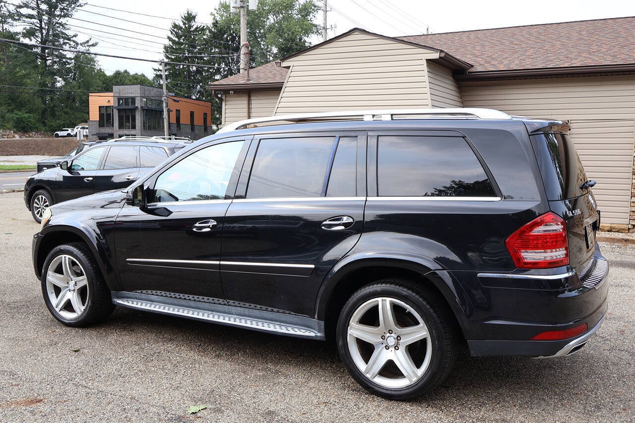 Used 2011 Mercedes-Benz GL 550 4MATIC image 7