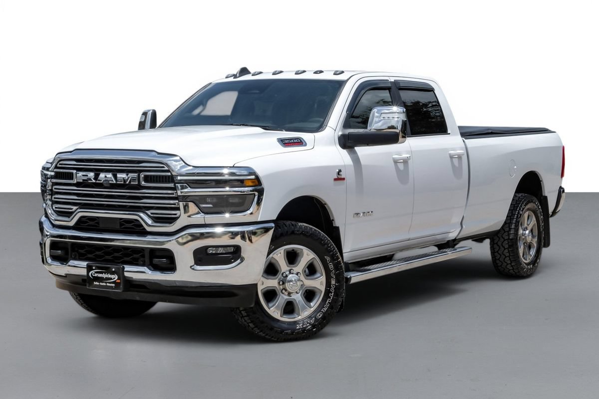 Used 2025 RAM 3500 Laramie AWD/4WD image 4