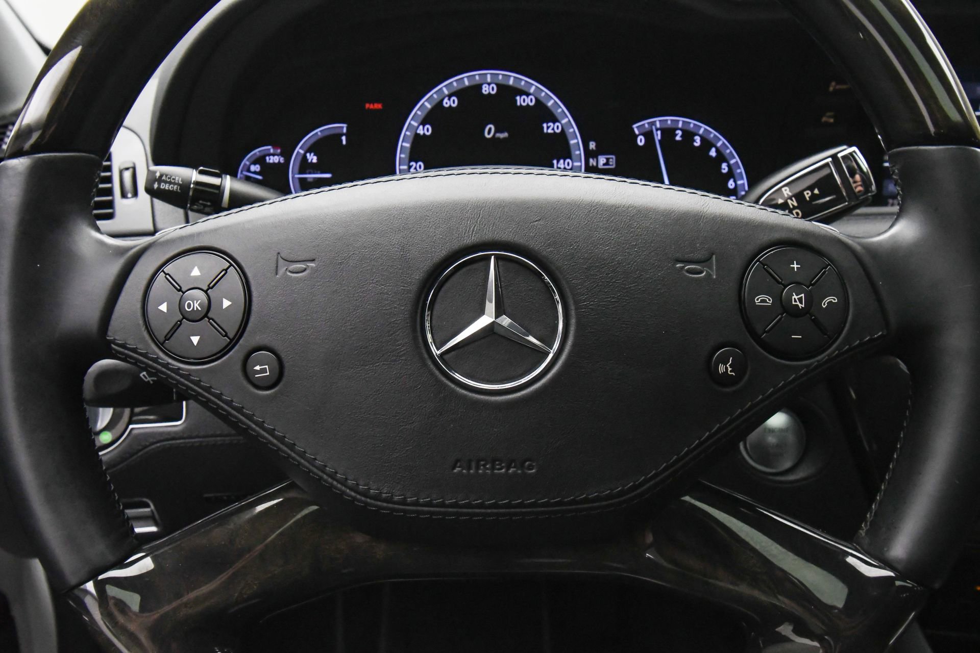 Used 2014 Mercedes-Benz CL 550 4MATIC image 35