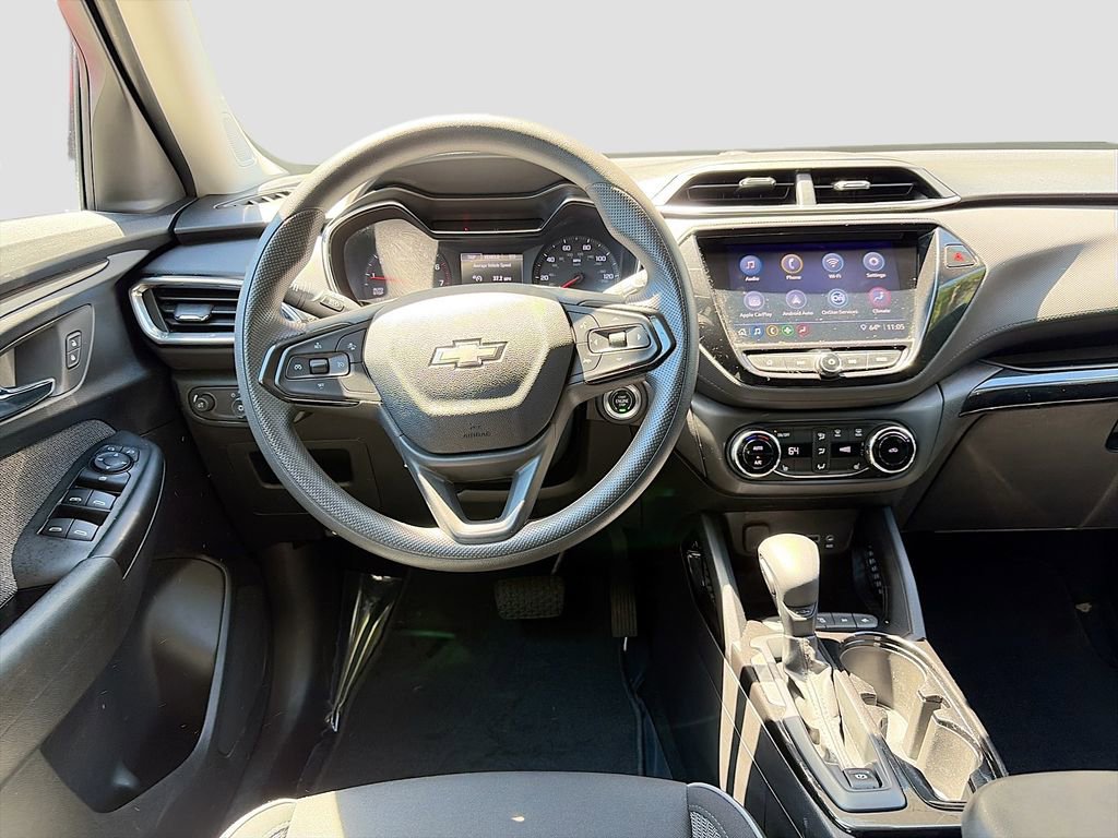 Used 2021 Chevrolet TrailBlazer LT w/ Convenience Package FWD image 23