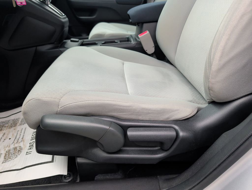 Used 2015 Honda CR-V LX image 9