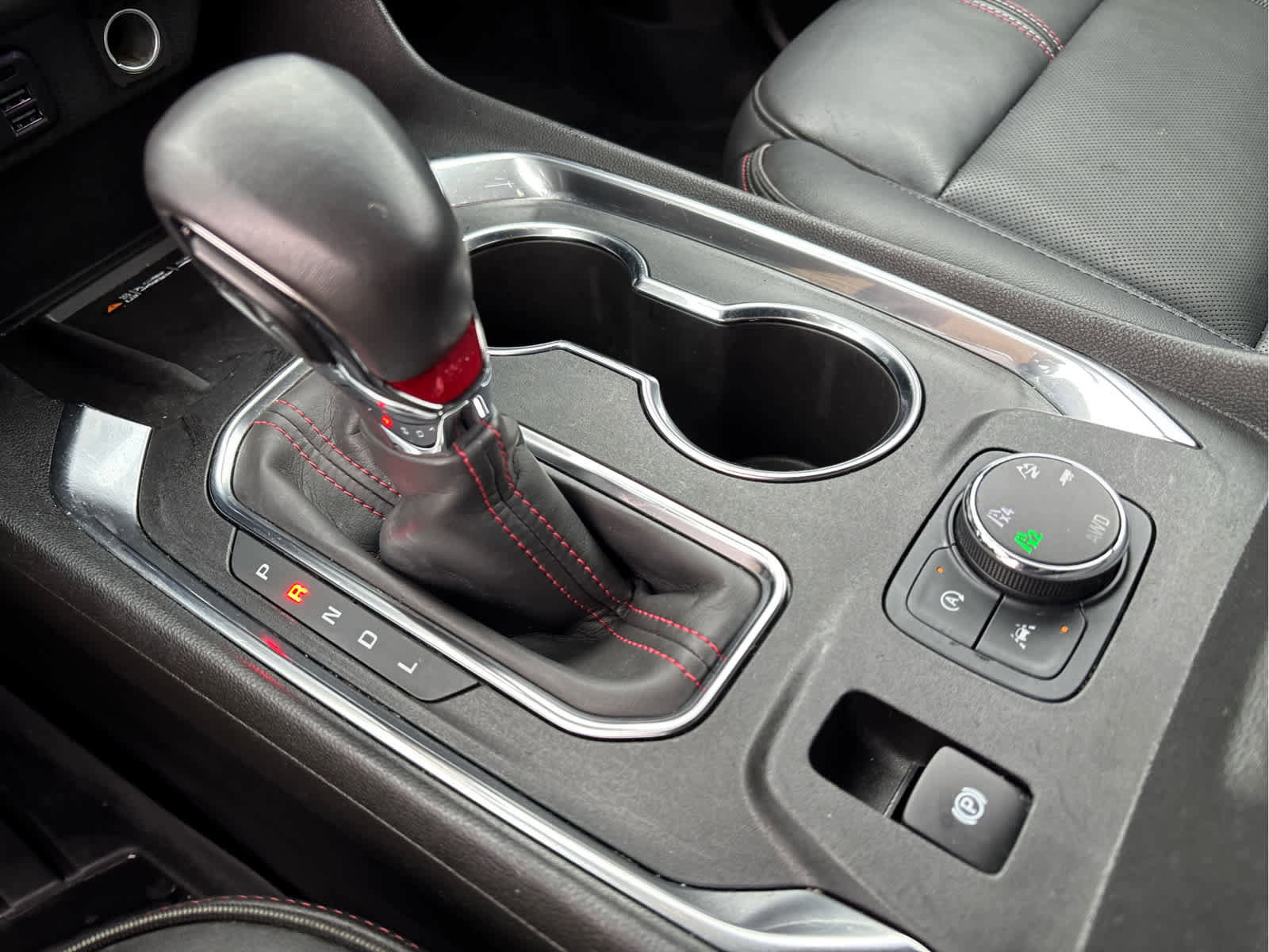 Certified 2022 Chevrolet Traverse RS image 25
