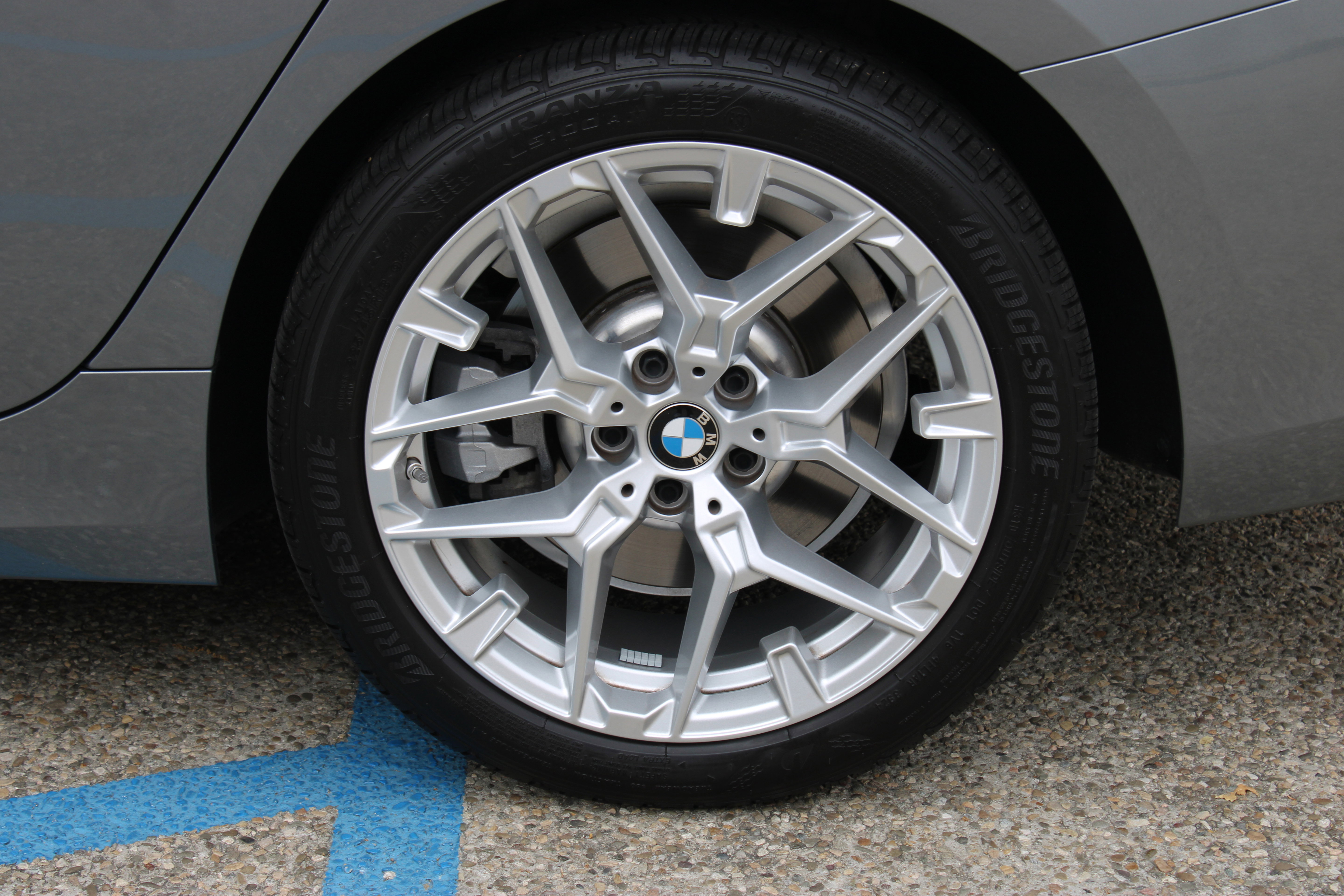 Used 2025 BMW 330i Sedan w/ Convenience Package image 13