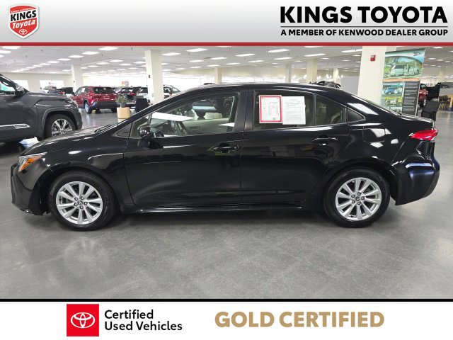 Used 2023 Toyota Corolla LE FWD image 4
