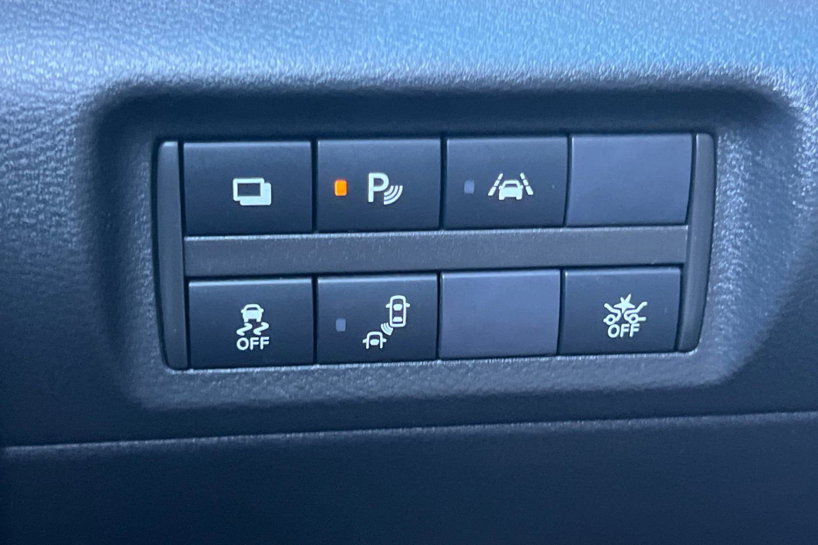 Used 2020 Nissan Kicks S FWD image 36